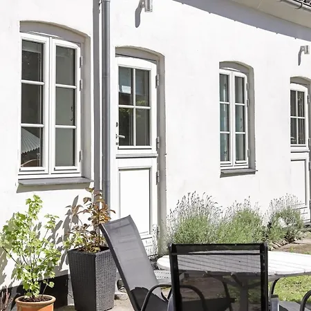 Professor Labri Apartment