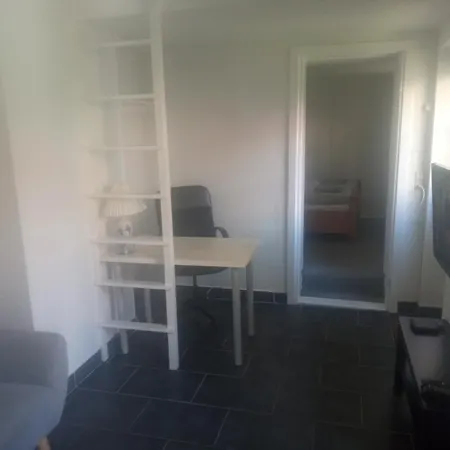 Professor Labri Apartment *